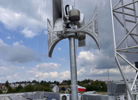 Systém hromadného varovania pre základne NATO v Poľsku Krízový varovný systém s elektronickými sirénami pre základne NATO v Poľsku